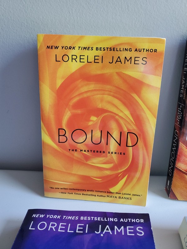 MASTERED SERIES COMPLETE SET OF 4 PB LORELEI JAMES gallery