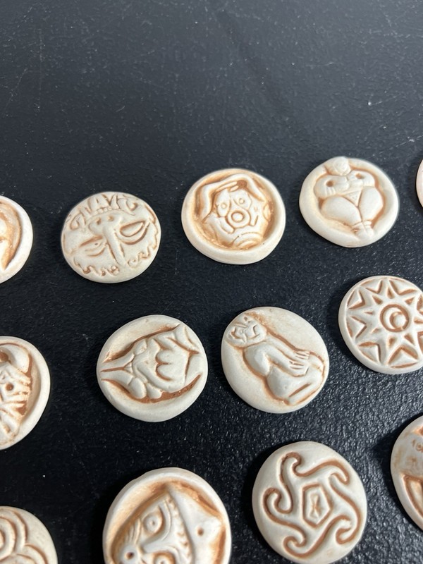Amulets of the Goddess Oracle – Amulets Only gallery