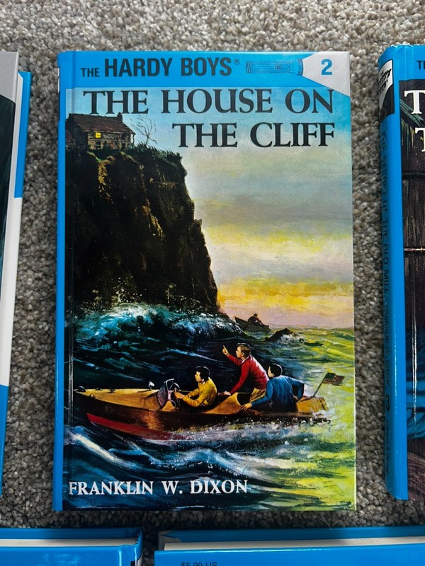 The Hardy Boys Starter Set With Sleeve Hardcover Books 1-6 - Very Nice Set! gallery