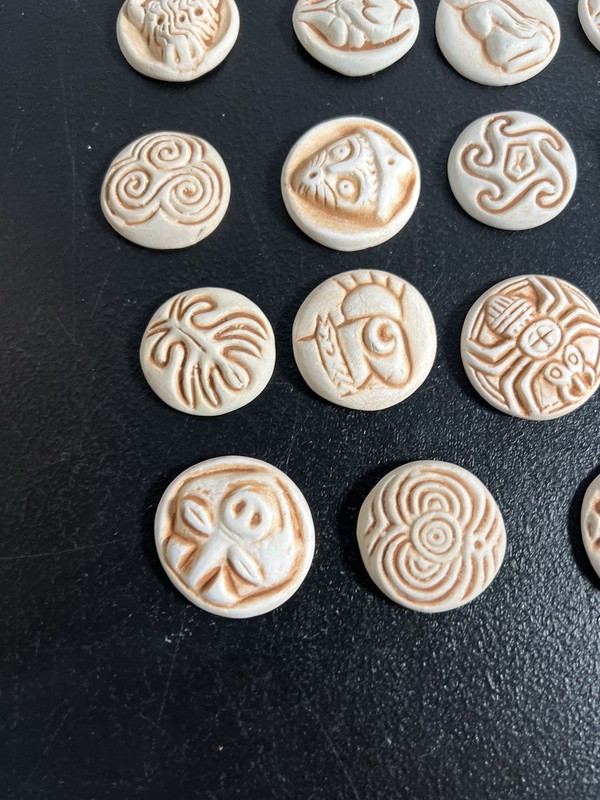 Amulets of the Goddess Oracle – Amulets Only gallery
