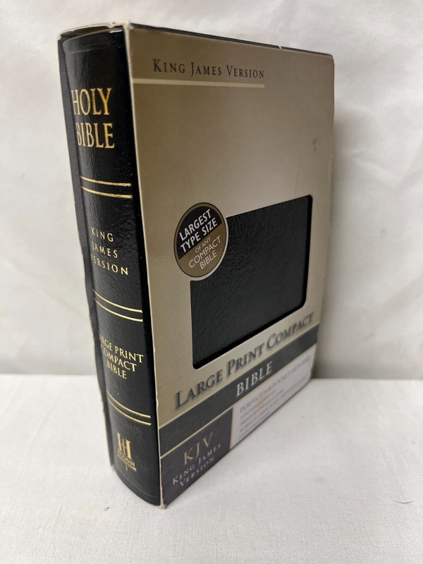 The Holy Bible : King James Version by Holman Large Print Compact KJV