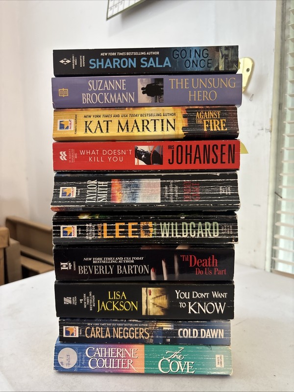 Lot of 10 – Romantic Suspense – Mixed Authors – Mass Paperbacks FREE SHIPPING