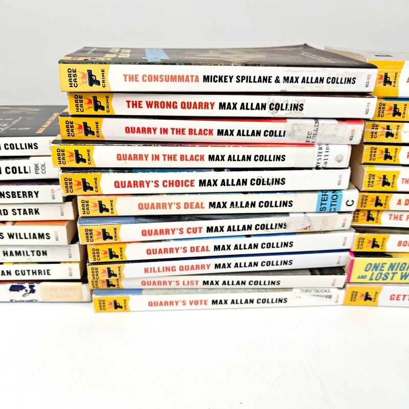 Hard Case Crime Lot of 29 Hard Boiled Noir Action Mystery Thriller Pulp Novels gallery