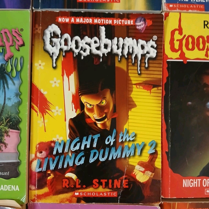 90s/2000’s Lot of 14 Scholastic (4) 1st Printing Goosebumps Books RL Stine gallery