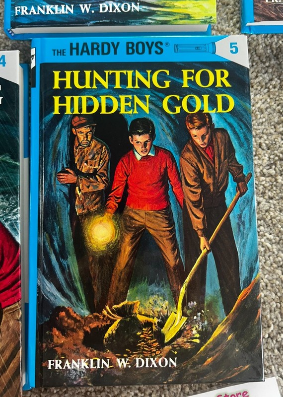 The Hardy Boys Starter Set With Sleeve Hardcover Books 1-6 - Very Nice Set! gallery