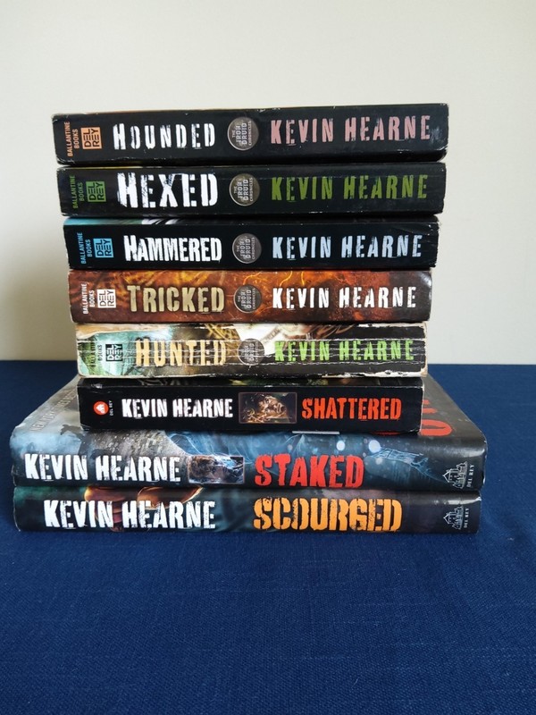 Lot of 8 – Kevin Hearne – Iron Druid Chronicles – Mixed Format