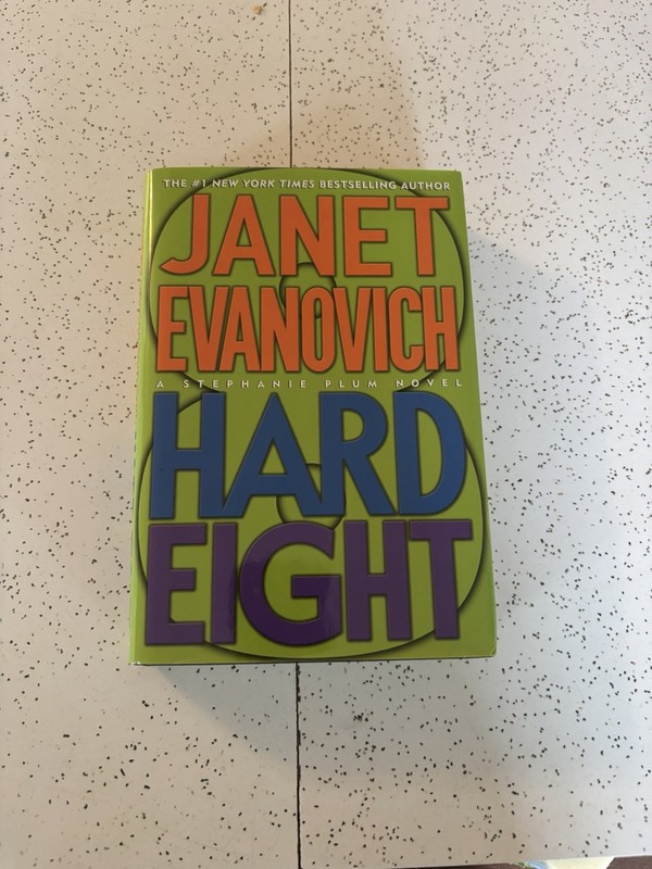 Hard Eight by Janet Evanovich (2002, Hardcover)