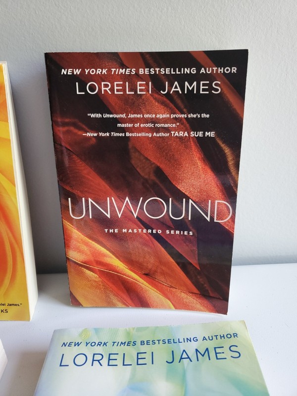 MASTERED SERIES COMPLETE SET OF 4 PB LORELEI JAMES gallery