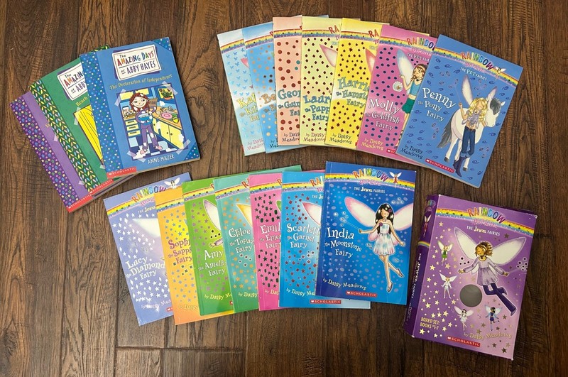 Books for Girls Lot of 17 PB Chapter books